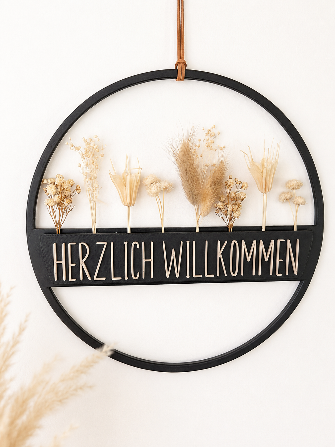 Dekokranz mit Trockenblumenhalter