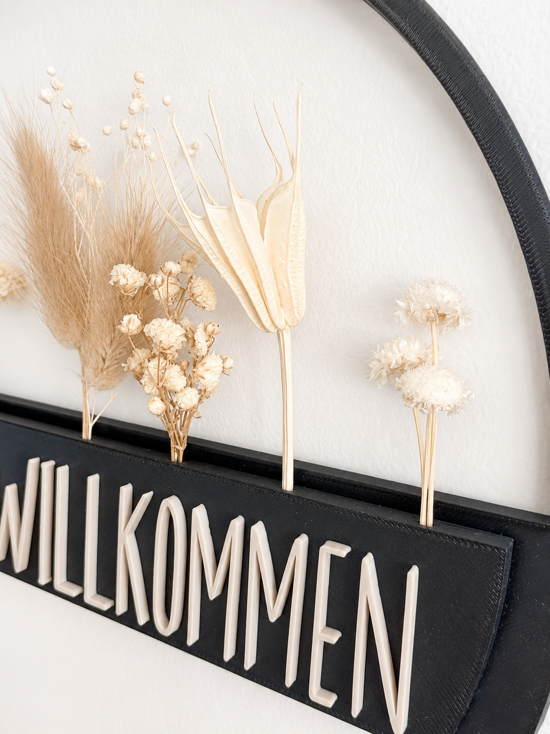 Dekokranz mit Trockenblumenhalter